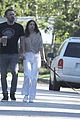 affleck-mornwalk2