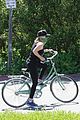 reese-witherspoon-bike