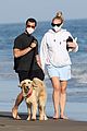 sophie-turner-joe-beach-3