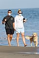 sophie-turner-joe-beach-3