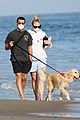 sophie-turner-joe-beach-3