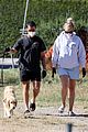 sophie-turner-joe-beach-3