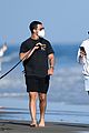 sophie-turner-joe-beach-3