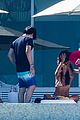 timothee-eiza-kissing