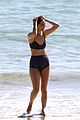 rose-byrne-bikini-3