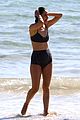 rose-byrne-bikini-3