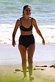 rose-byrne-bikini-3