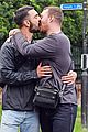 sam-kiss