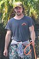 aaron-barefoot