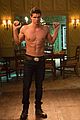 amell-shirtlessbaby