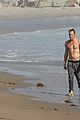 meyers-shirtless