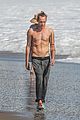 meyers-shirtless