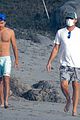dicaprio-beachemile