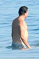 dicaprio-beachemile