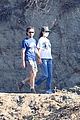 shia-hiking2
