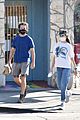 shia-hiking2
