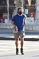 shia-hiking2