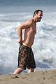 keanu-reeves-shirtless