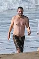 keanu-reeves-shirtless
