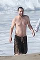 keanu-reeves-shirtless