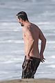 keanu-reeves-shirtless