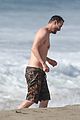 keanu-reeves-shirtless