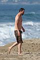 keanu-reeves-shirtless