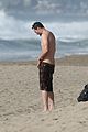 keanu-reeves-shirtless