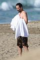keanu-reeves-shirtless