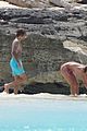 justin-bieber-kiss