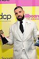 drake-billboard-1