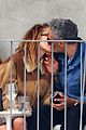 ora-kisses1