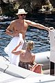 katy-perry-orlando-bloom-boat-ride-in-capri