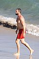 pablo-shirtless