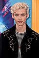 troye-bathes