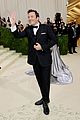 jimmy-fallon-has-fun-with-biebers-rita-ora-taika-met-ball