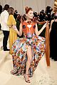 kim-petras-wears-a-horse-head-met-gala-2021