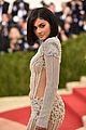 kylie-pastmet