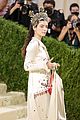 lorde-hits-the-met-gala-2021-red-carpet