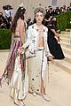 lorde-hits-the-met-gala-2021-red-carpet