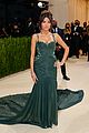 madison-beer-serves-old-school-glamour-at-the-met-gala