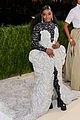 simone-biles-88-pound-dress-met-gala-2021