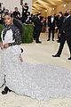 simone-biles-88-pound-dress-met-gala-2021