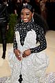simone-biles-88-pound-dress-met-gala-2021