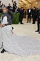 simone-biles-88-pound-dress-met-gala-2021