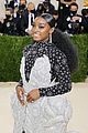 simone-biles-88-pound-dress-met-gala-2021