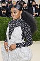 simone-biles-88-pound-dress-met-gala-2021