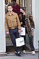 gossip-girl-cast-shopping-in-paris