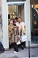 gossip-girl-cast-shopping-in-paris