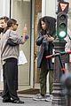 gossip-girl-cast-shopping-in-paris